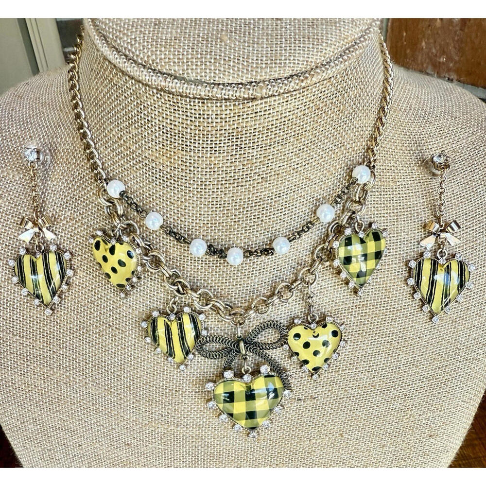 VTG Betsey Johnson Bumblebee Yellow Plaid Polka Dot Heart Necklace Earrings Set